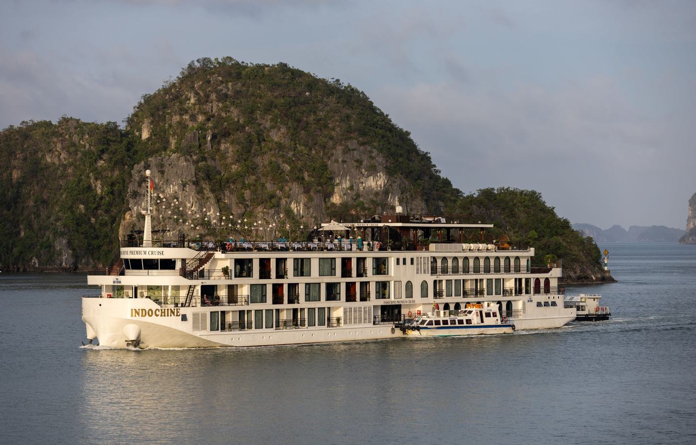 Ha Long Bay cruise in Vietnam